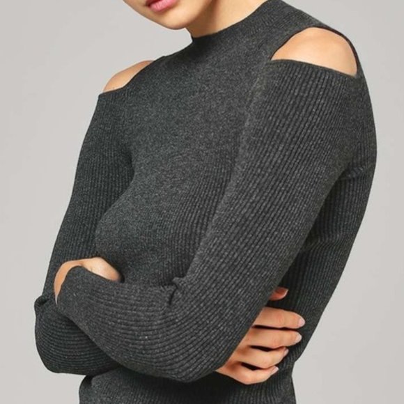 🖤 IVY PARK | Cold Shoulder Ribbed Sweater Size XS - Picture 2 of 9